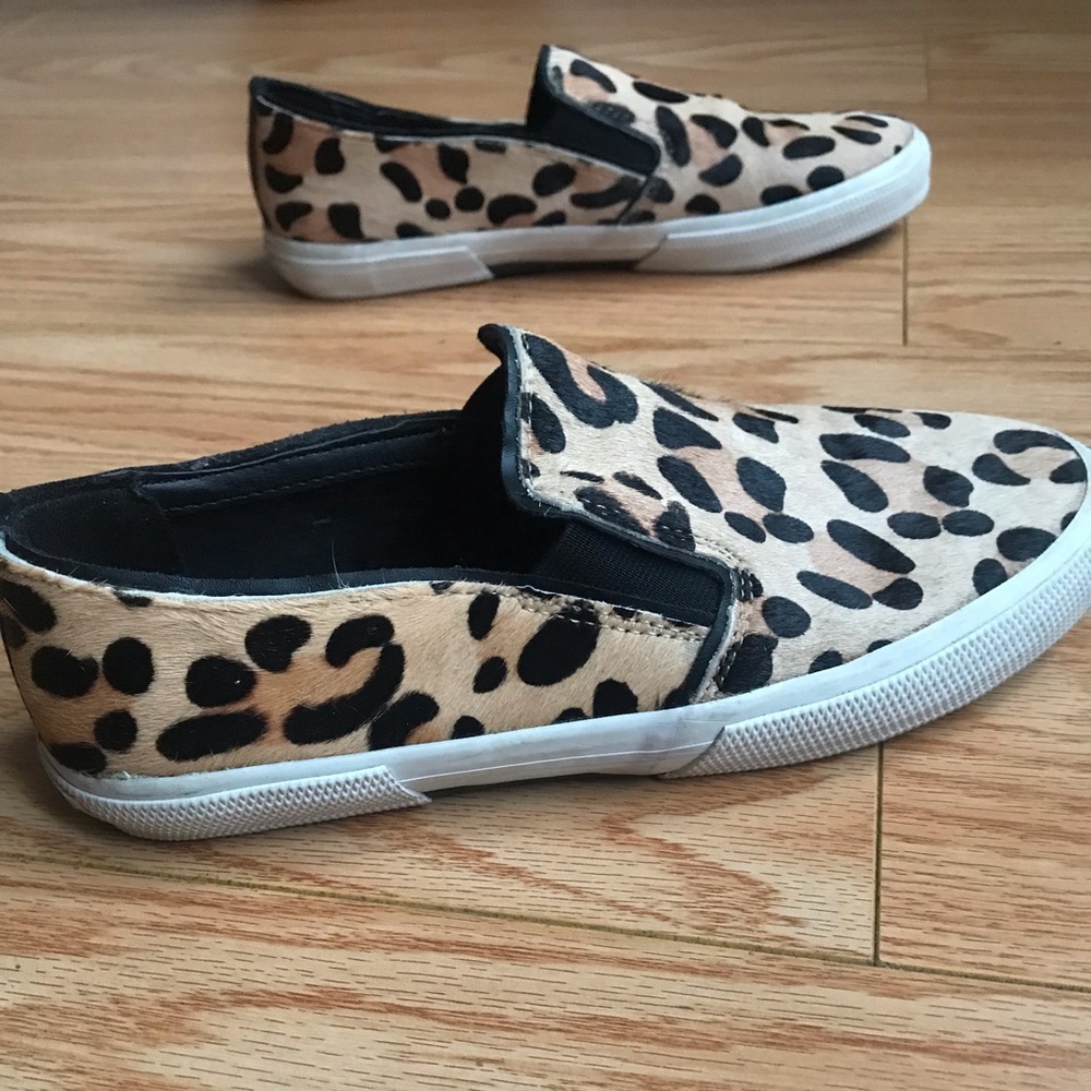 Kenneth Cole Leather Leopard Print Sneakers Sz 7